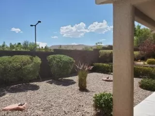 Photo #6: 2220303 Listing 