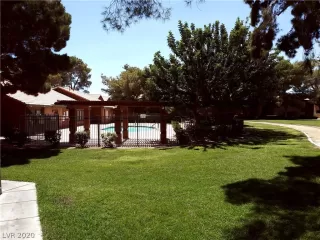 Photo #3: 2220385 Listing