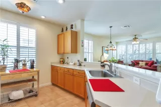 Photo #4: 2220401 Listing 