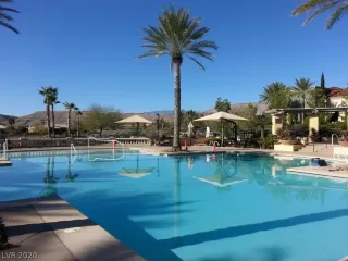 Photo #5: 2220401 Listing 