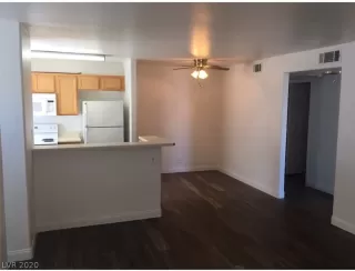 Photo #2: 2220412 Listing 