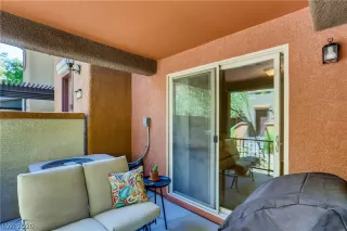 Photo #4: 2220425 Listing