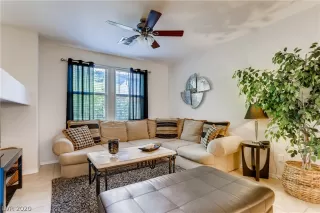 Photo #5: 2220425 Listing