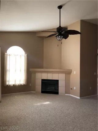 Photo #3: 2220428 Listing