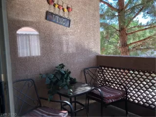 Photo #6: 2220428 Listing