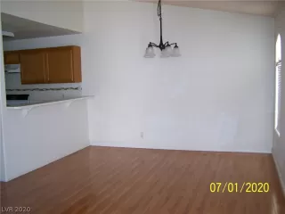 Photo #2: 2220456 Listing 