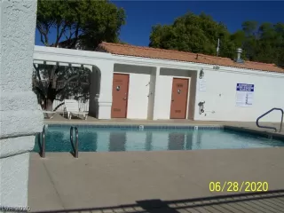 Photo #4: 2220456 Listing 