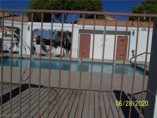 Photo #5: 2220456 Listing 