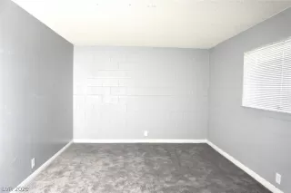 Photo #5: 2220464 Listing