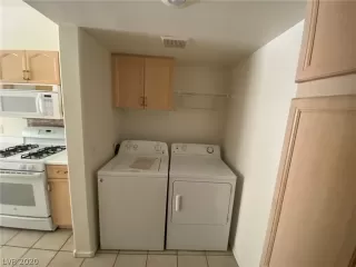 Photo #4: 2220492 Listing 