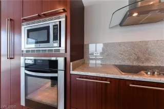 Photo #3: 2220542 Listing