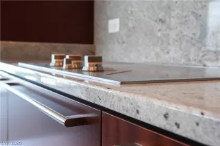 Photo #4: 2220542 Listing