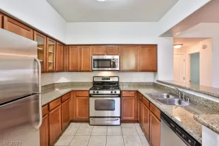 Photo #5: 2220581 Listing 