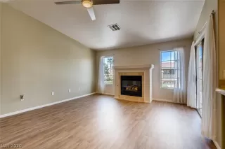 Photo #5: 2220584 Listing 