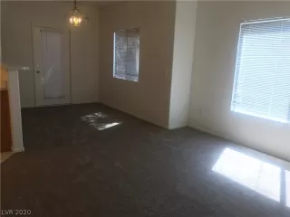 Photo #5: 2220601 Listing 