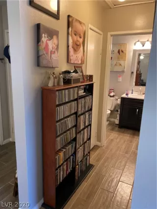 Photo #3: 2220604 Listing