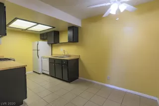 Photo #4: 2220691 Listing