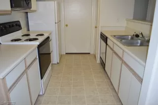 Photo #1: 2220702 Listing 