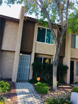 Photo #3: 2220750 Listing 