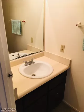 Photo #4: 2220750 Listing 