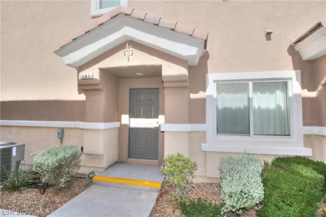 MLS: 2220770 Condo For Sale