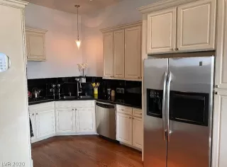 Photo #2: 2220783 Listing