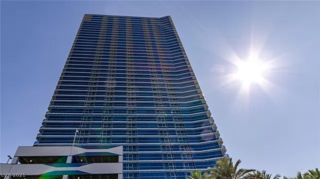 MLS: 2220787 Condo For Sale