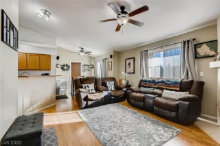 Photo #3: 2220813 Listing