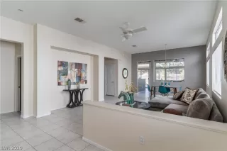 Photo #2: 2220839 Listing 