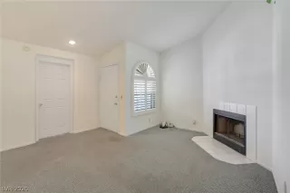 Photo #1: 2220929 Listing