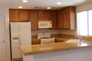 Photo #1: 2220995 Listing 