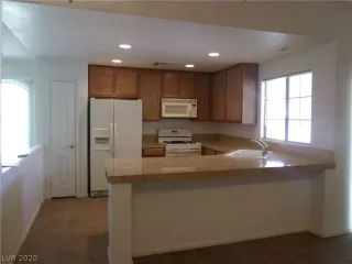 Photo #2: 2220995 Listing 