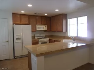 Photo #3: 2220995 Listing 