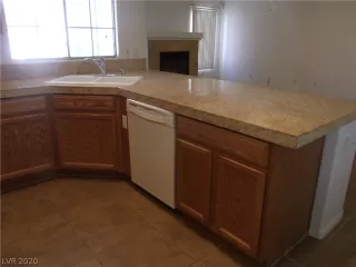 Photo #4: 2220995 Listing 