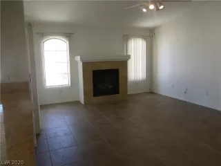 Photo #6: 2220995 Listing 