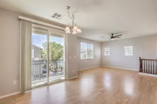 Photo #6: 2221007 Listing