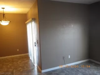 Photo #4: 2221025 Listing 