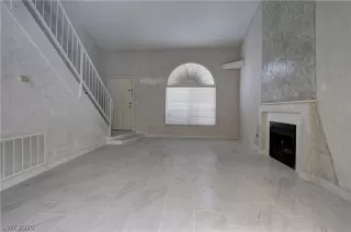 Photo #2: 2221056 Listing 