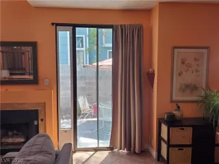 Photo #3: 2221110 Listing