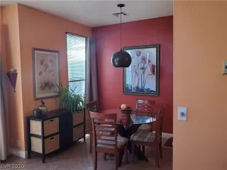 Photo #4: 2221110 Listing