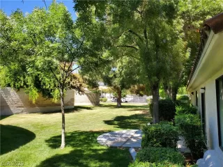 Photo #2: 2221148 Listing