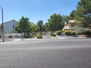 Photo #5: 2221148 Listing