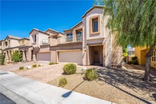 Photo #2: 2221162 Listing