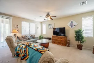 Photo #5: 2221162 Listing