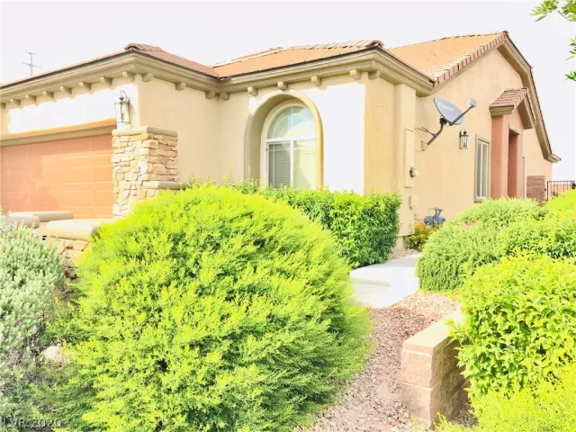 MLS: 2221179 Condo For Sale