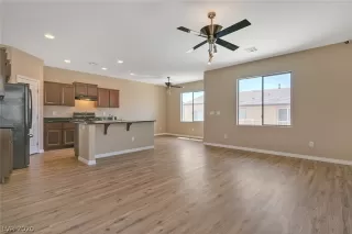 Photo #2: 2221200 Listing 