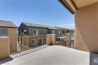 Photo #5: 2221200 Listing 