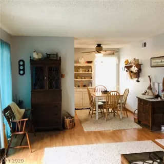 Photo #4: 2221240 Listing 