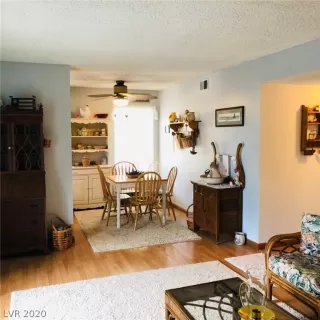 Photo #6: 2221240 Listing 