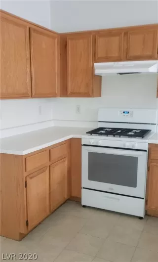 Photo #4: 2221269 Listing